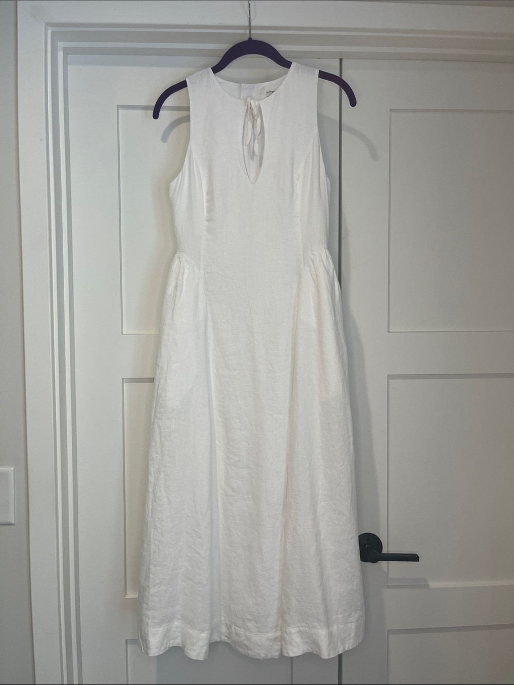 Aritzia White Sleeveless Midi Dress with Keyhole Neck - Picture 7 of 14